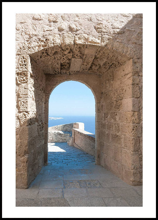 Medieval Castle Sea View Poster - Posterbox.no