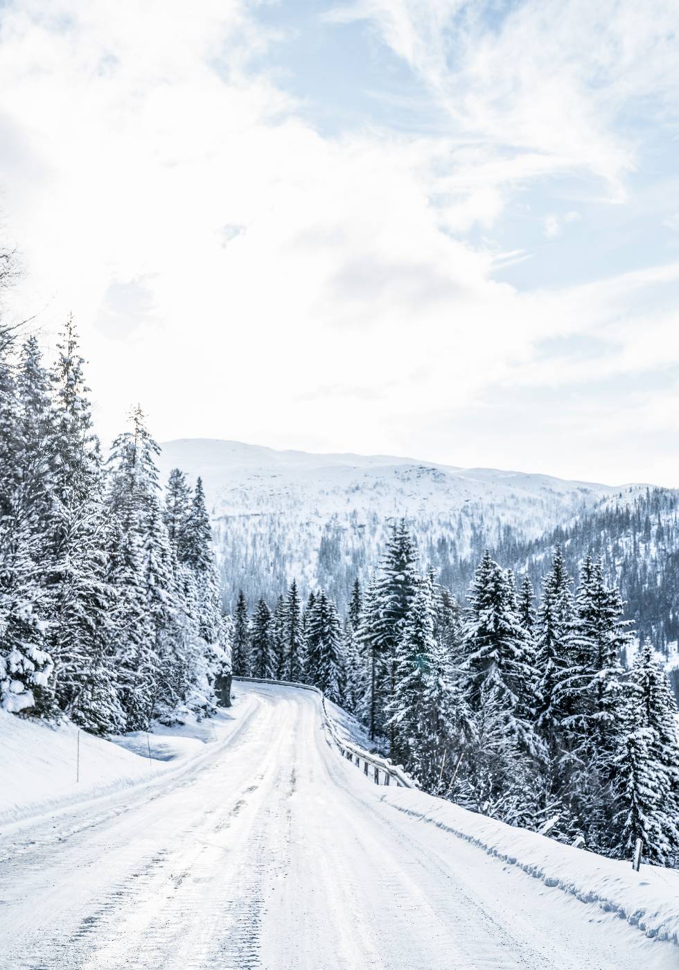 Winter Norway Road Poster - Posterbox.no