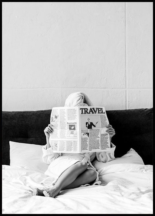 Reading In Bed Poster - Posterbox.no