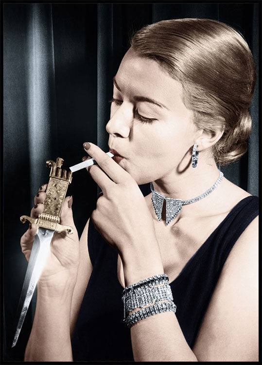 Lighting Cigarette Poster - Posterbox.no