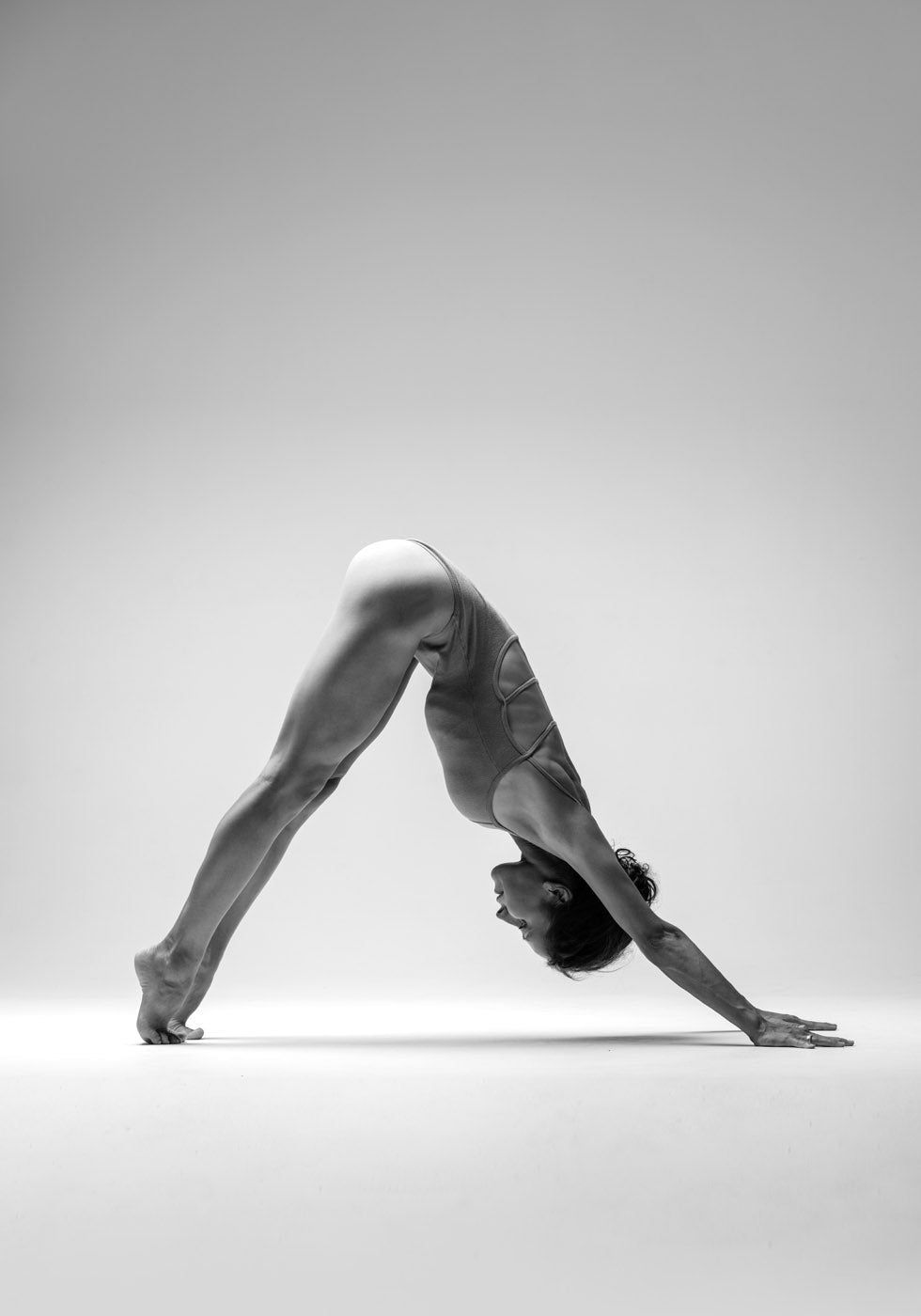 Practicing Yoga Poster - Posterbox.no