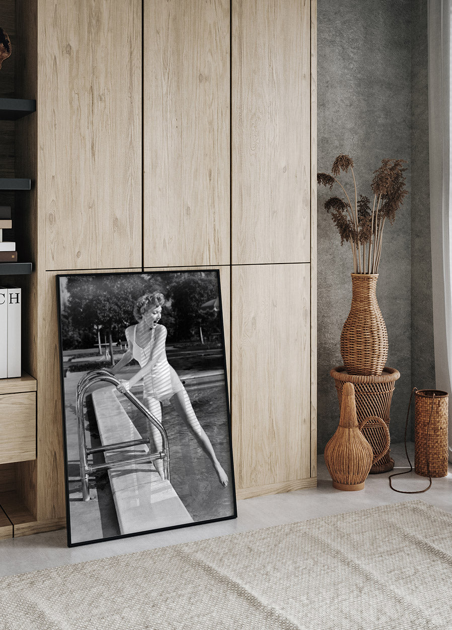 Dipping Toes Poster - Posterbox.no