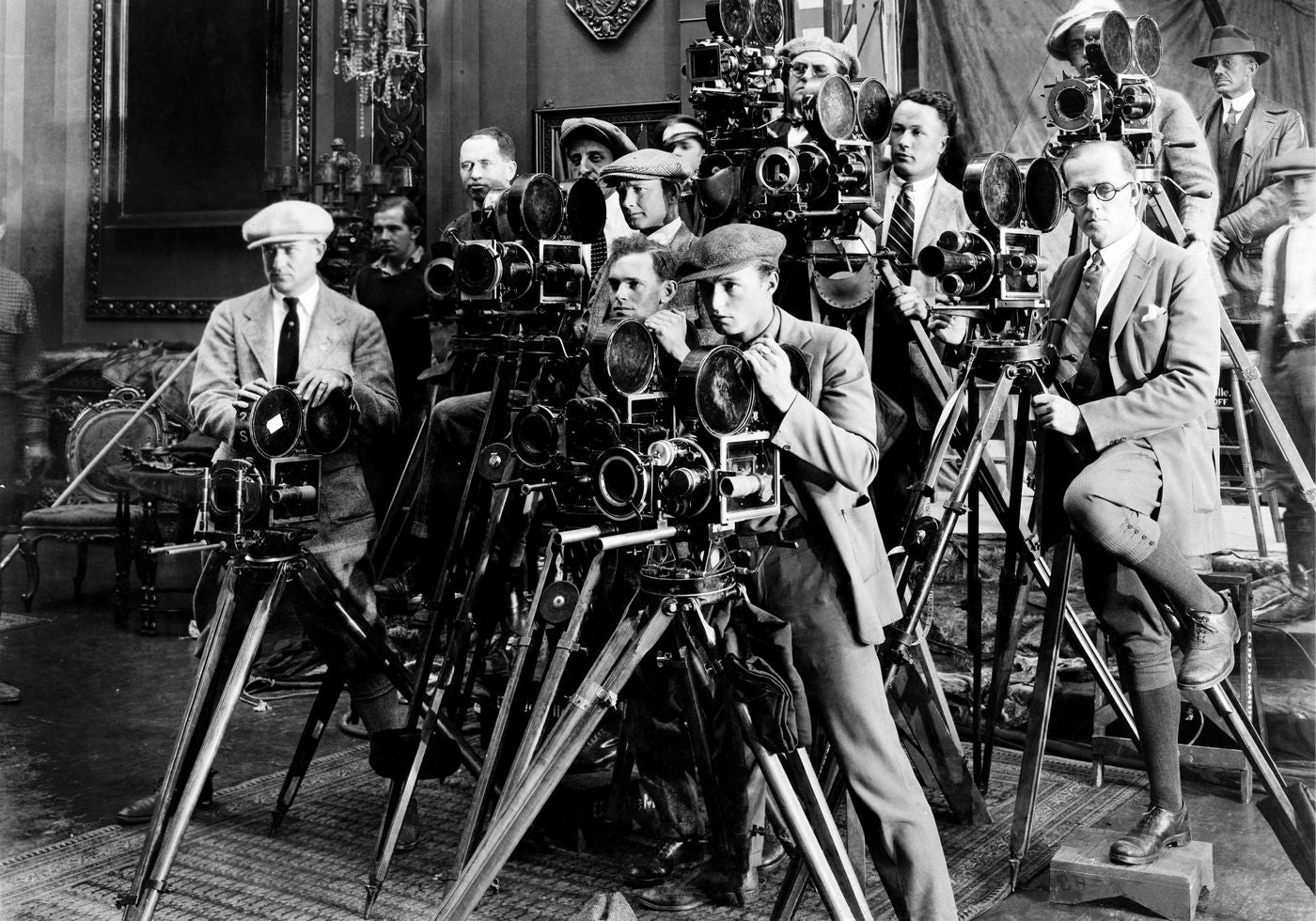 Photographers Old Cameras Poster - Posterbox.no