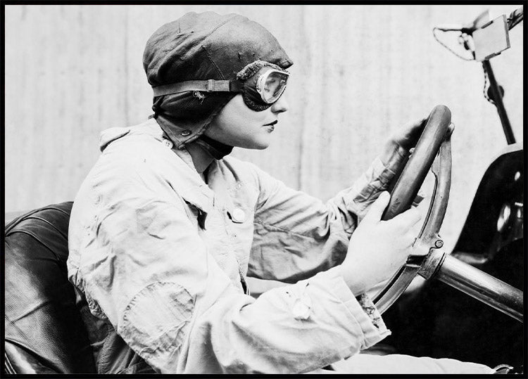 Female Racecar Driver Poster - Posterbox.no