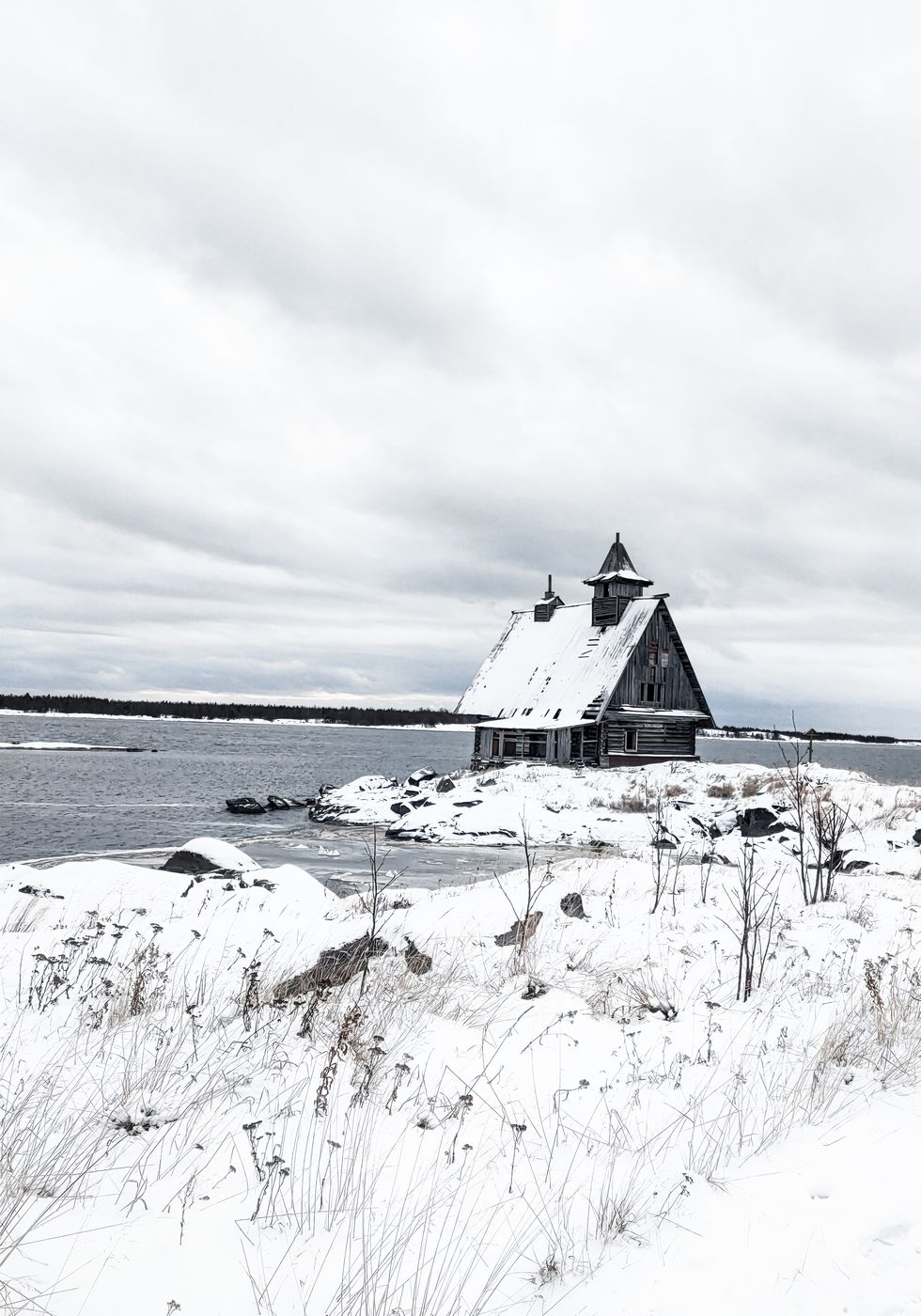 Cabin in the Wild Cold Poster - Posterbox.no