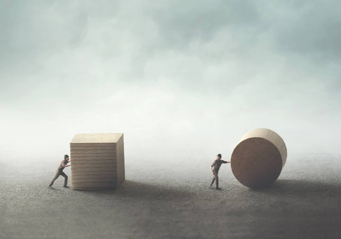 Different Strategies Poster - Posterbox.no