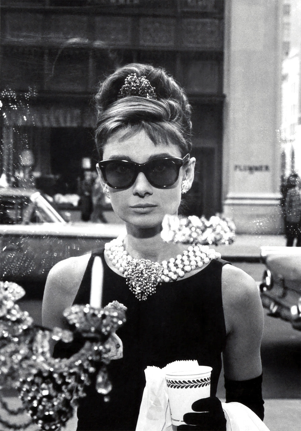 Audrey Hepburn Breakfast at Tiffany's Poster - Posterbox.dk