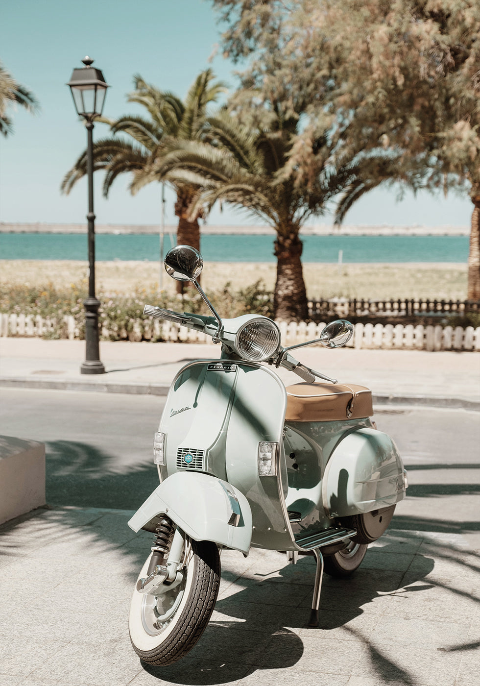 Blue Vespa Scooter Poster - Posterbox.dk