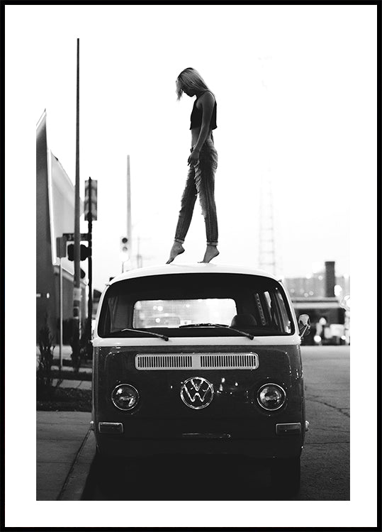 Volkswagen Girl Poster - Posterbox.dk