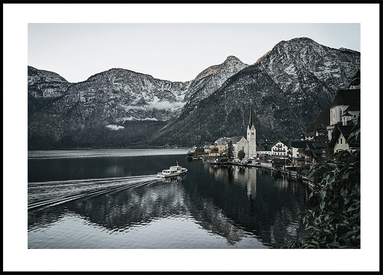 A Boat In The River Along The Hallstatt Poster - Posterbox.dk