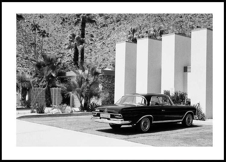 Old Car in Palm Springs Poster - Posterbox.dk