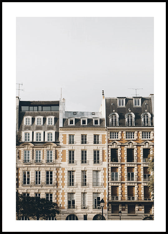 Beautiful Houses in Paris Poster - Posterbox.dk