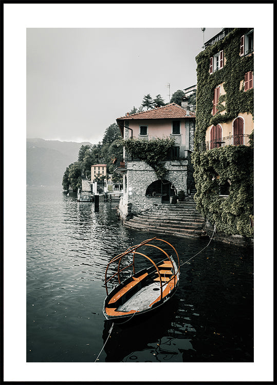 View Of The City From Lake Como Poster - Posterbox.dk
