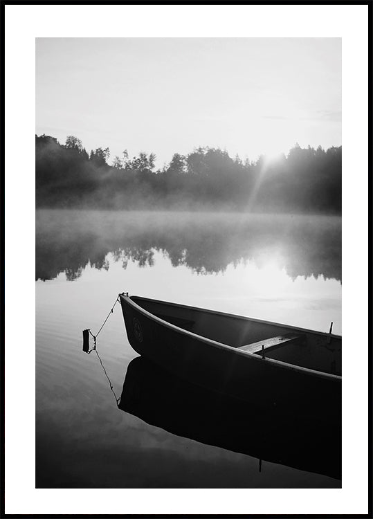 Sunrise On The Lake Poster - Posterbox.dk