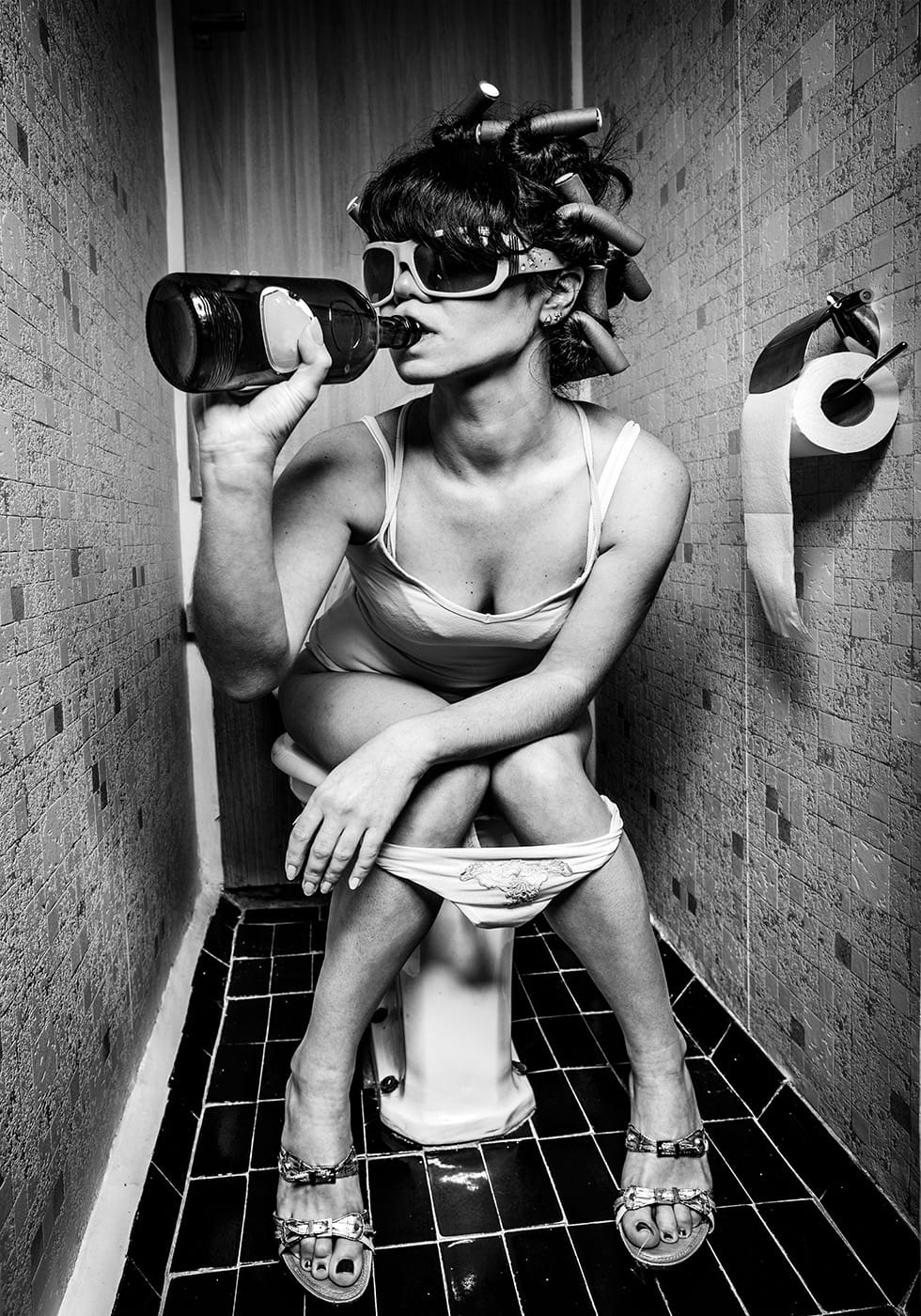 Girl Drinking on the Toilet - Artistic Satire Poster - Posterbox.dk