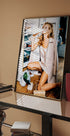 Kate Moss by the Fridge Poster - Posterbox.dk