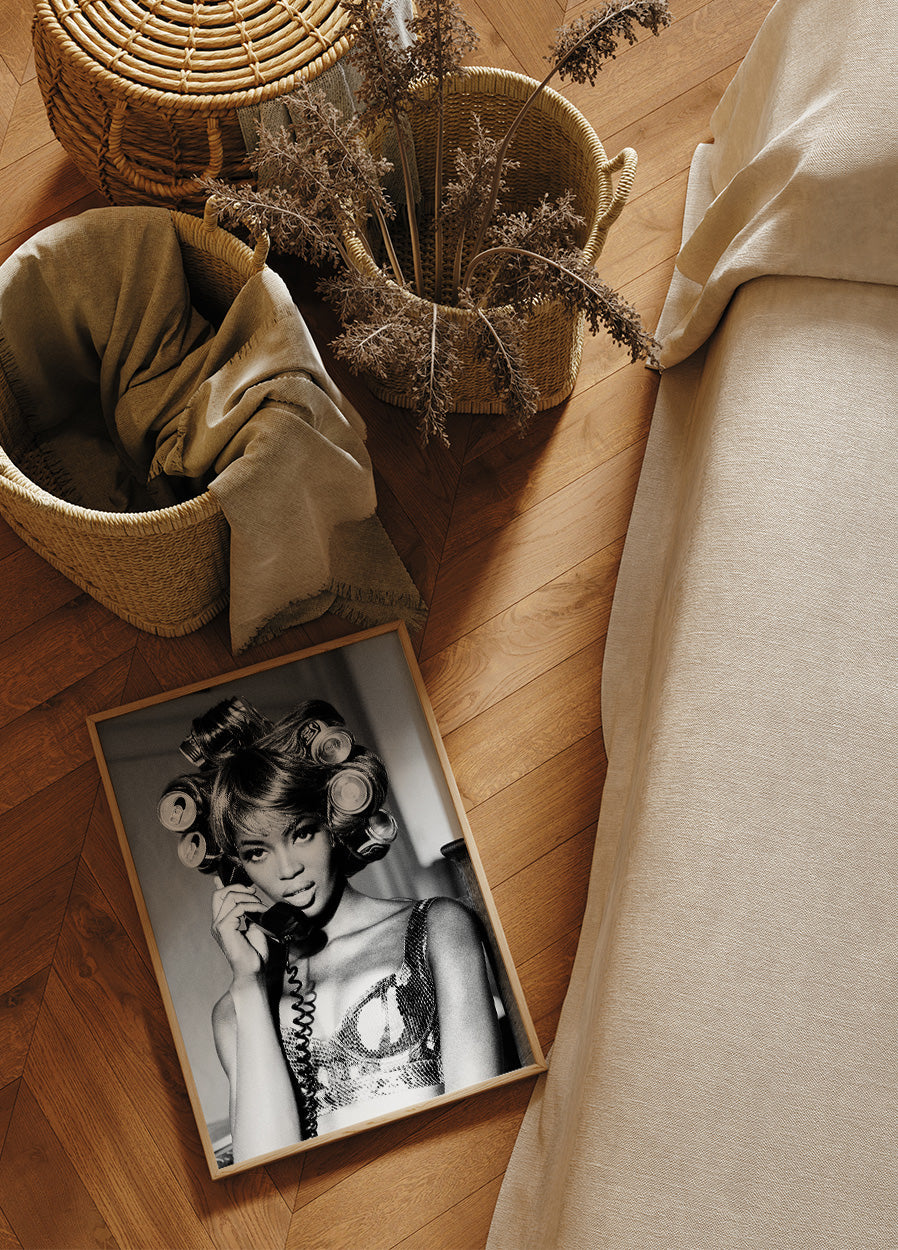 Naomi Campbell on Phone Poster - Posterbox.dk