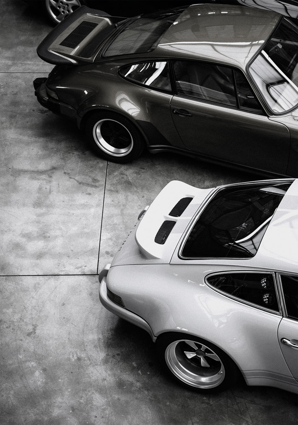 Classic Porsche in Black and White Poster - Posterbox.dk