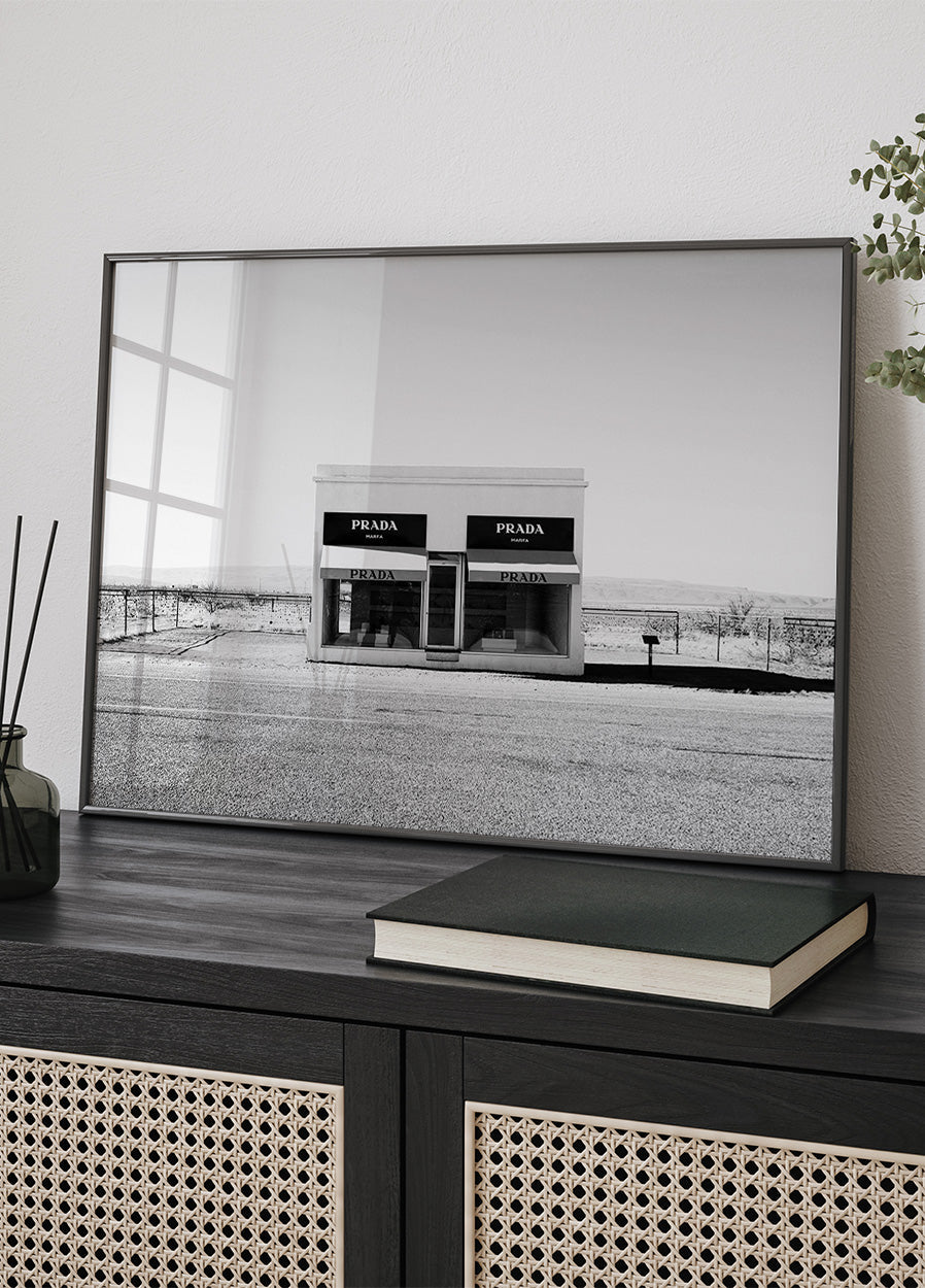 Prada Marfa Texas B&W Poster - Posterbox.dk