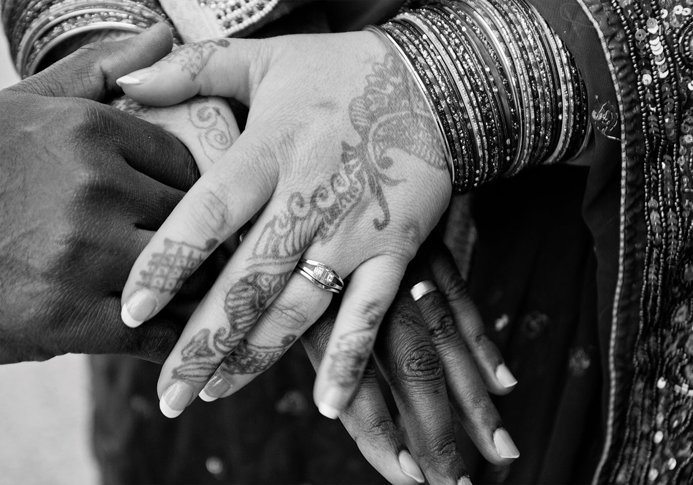 Tattooed Hands Poster - Posterbox.dk