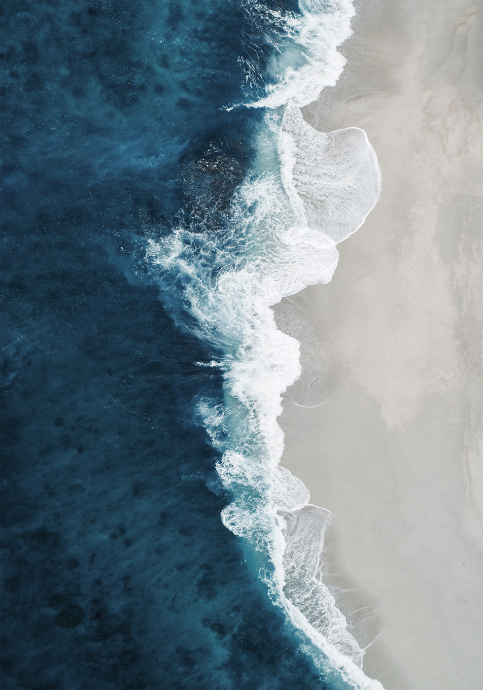 Waves Wash To The Shore Poster - Posterbox.dk