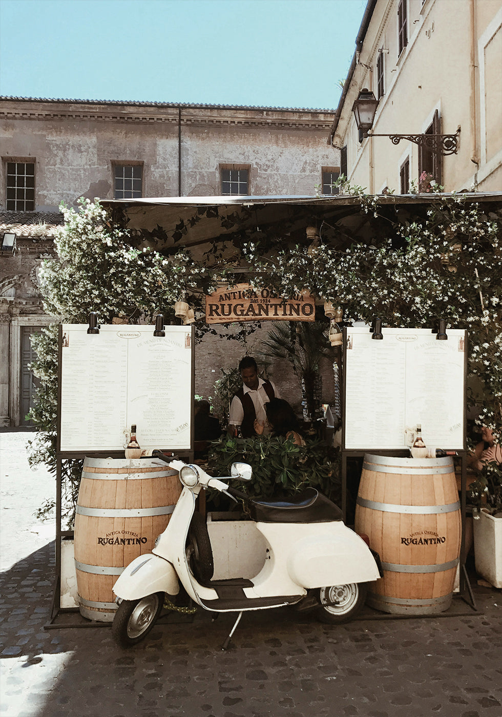 White Italian Vespa Poster - Posterbox.dk