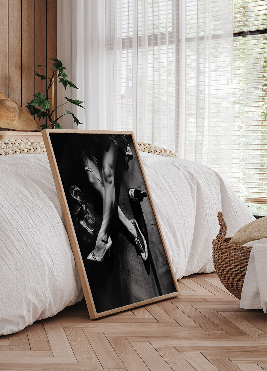 Woman Drinking Wine Elegant Urban Poster - Posterbox.dk