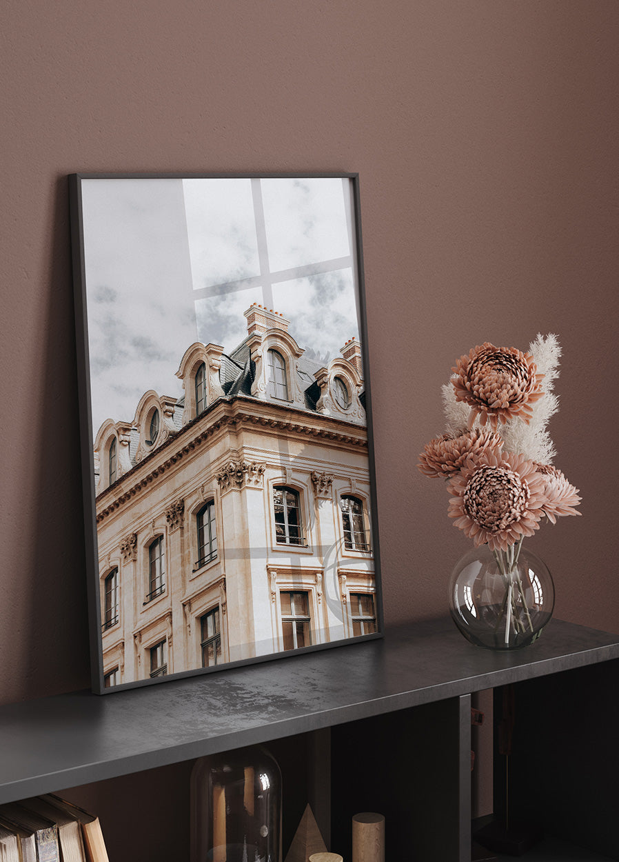 Classic Building in Paris Poster - Posterbox.dk