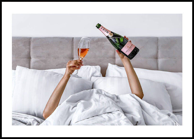 Champagne in Bed Poster - Posterbox.no