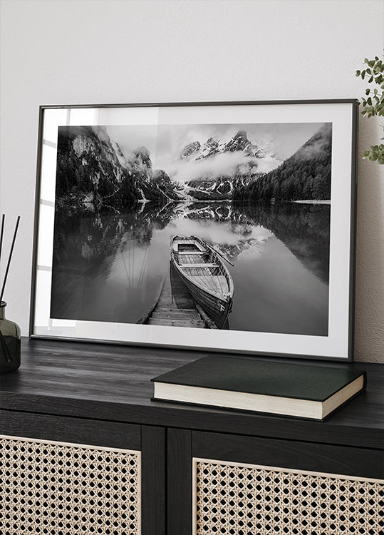 A blanco y negro Poster