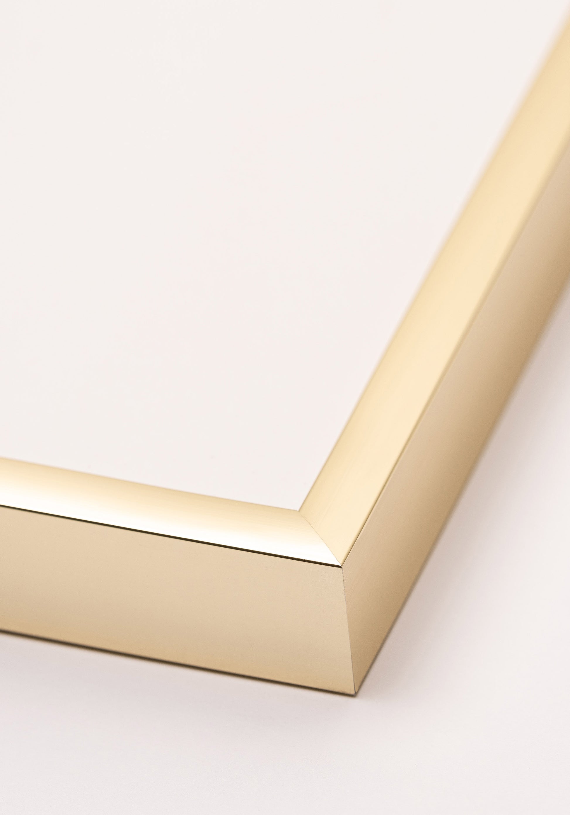 Gold Metal frame - Posterbox.dk