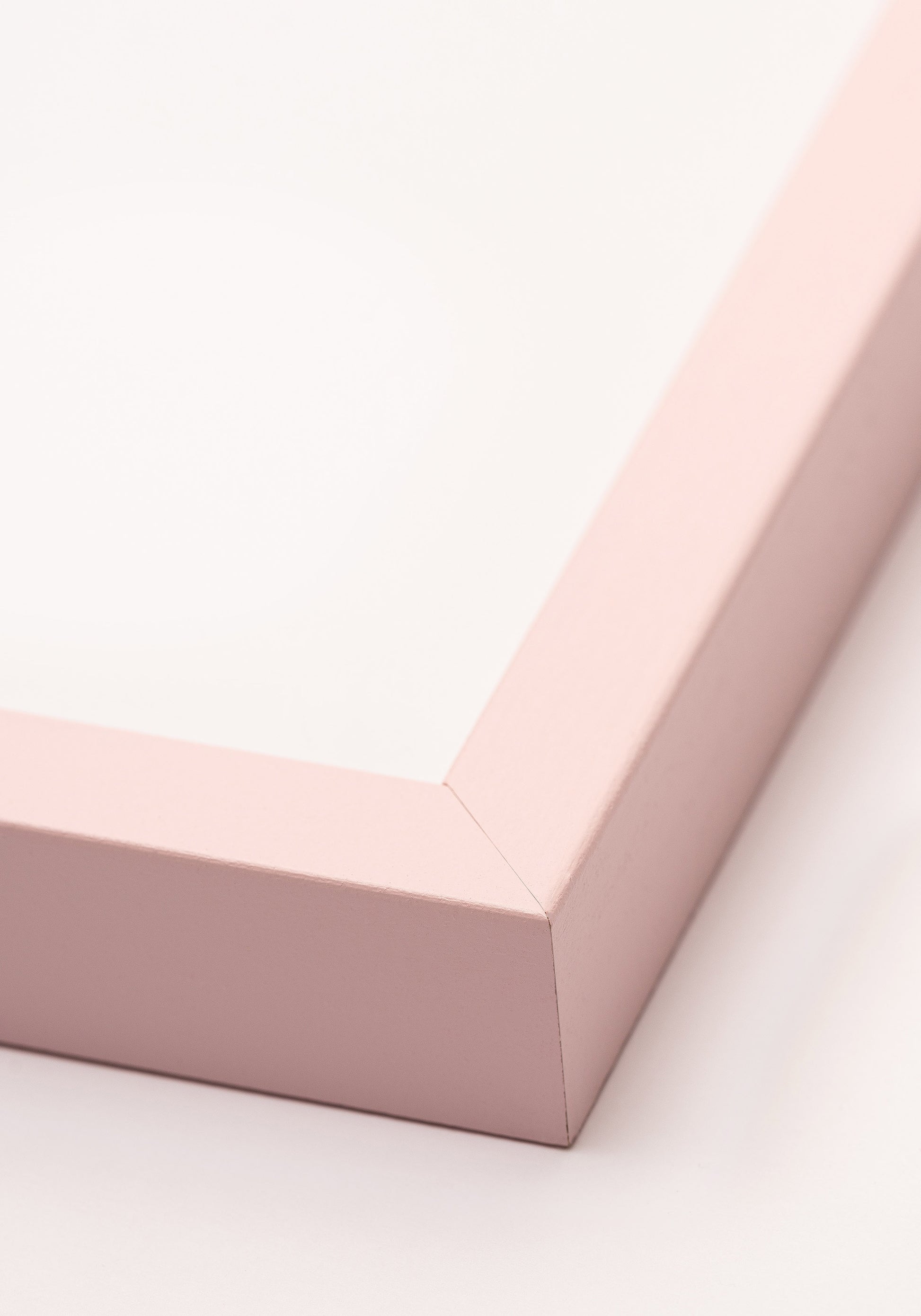 Pink wooden frame - Posterbox.dk