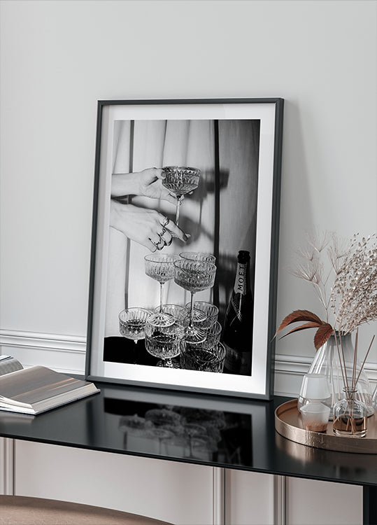 Champagne Glasses Print Poster - Posterbox.dk