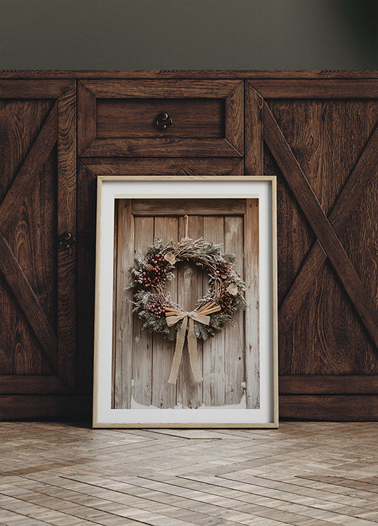Christmas Wreath on a Wooden Door Poster - Posterbox.dk