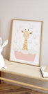 Giraffe Bath Poster - Posterbox.dk