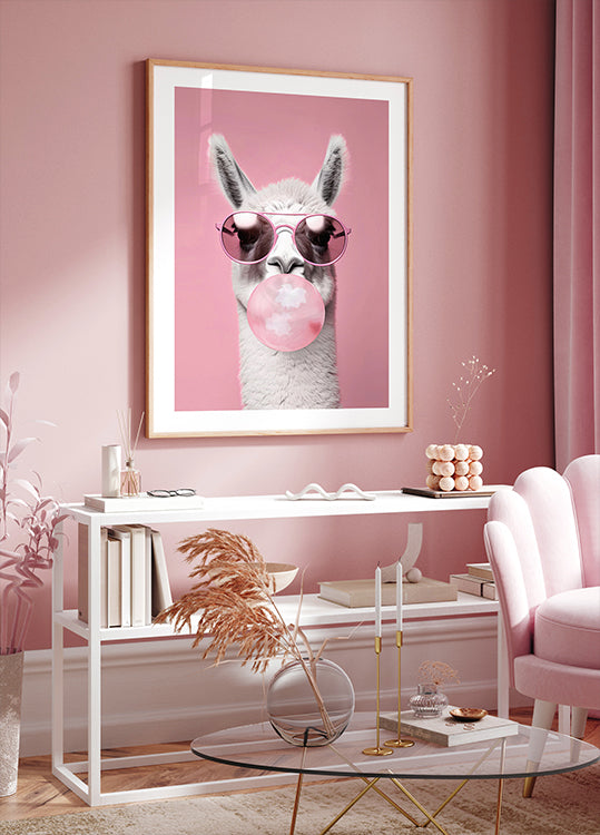 Llama With Bubble Gum Poster - Posterbox.dk