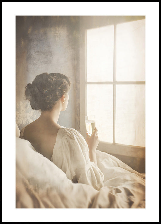 Moments of Stillness – Woman With Champagne Poster - Posterbox.dk