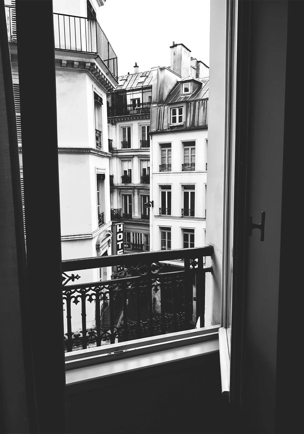 Parisian Window View Poster - Posterbox.dk