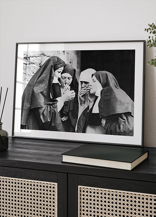 Rebellious Nuns, Black and White Smoking Nuns Poster - Posterbox.dk