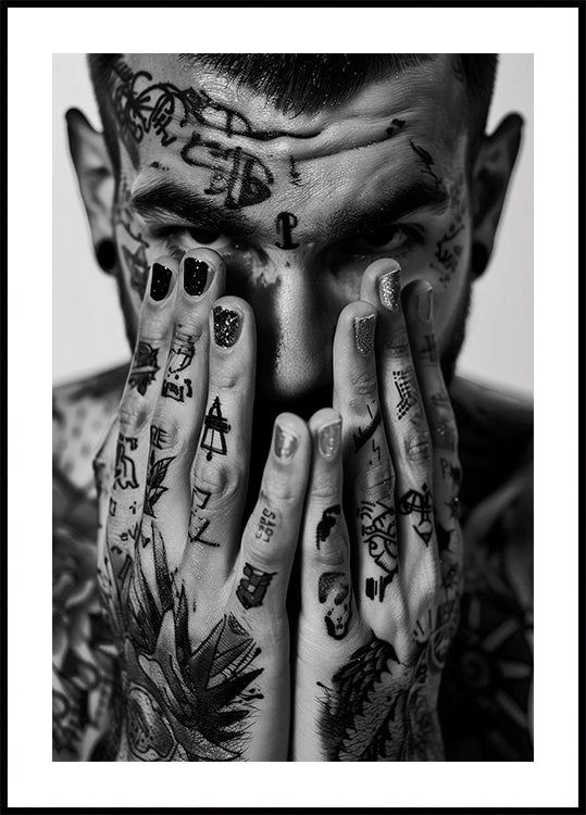 Tattooed Face and Hands Poster - Posterbox.dk