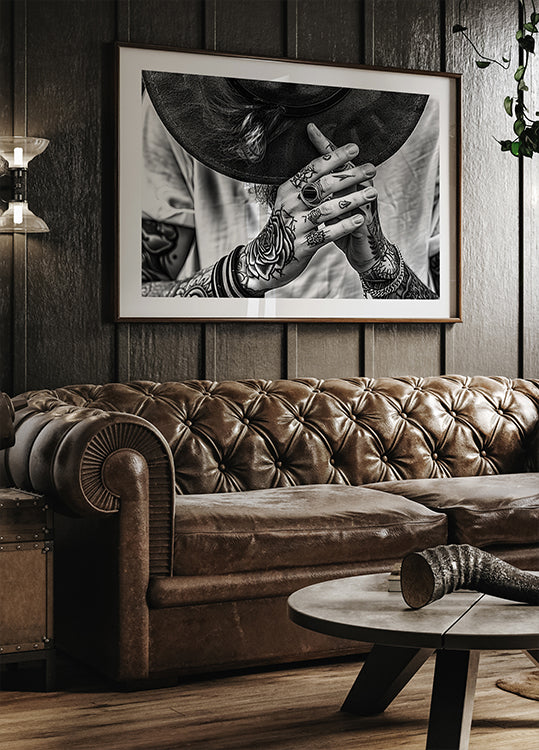 Tattooed Hands and Hat Poster - Posterbox.dk