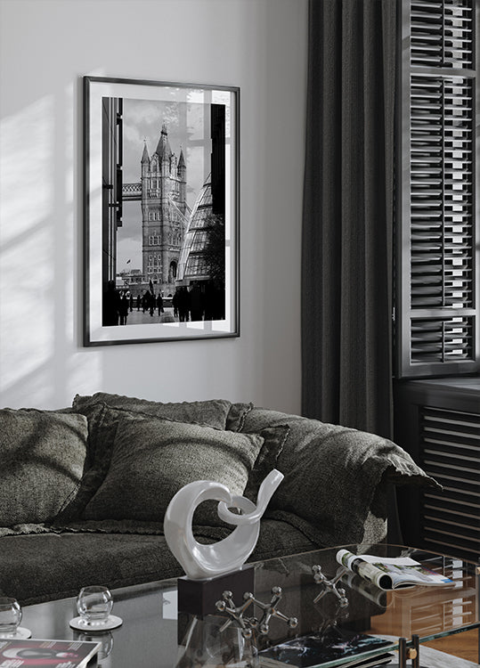 Tower Bridge Close-Up Perspective Poster - Posterbox.dk