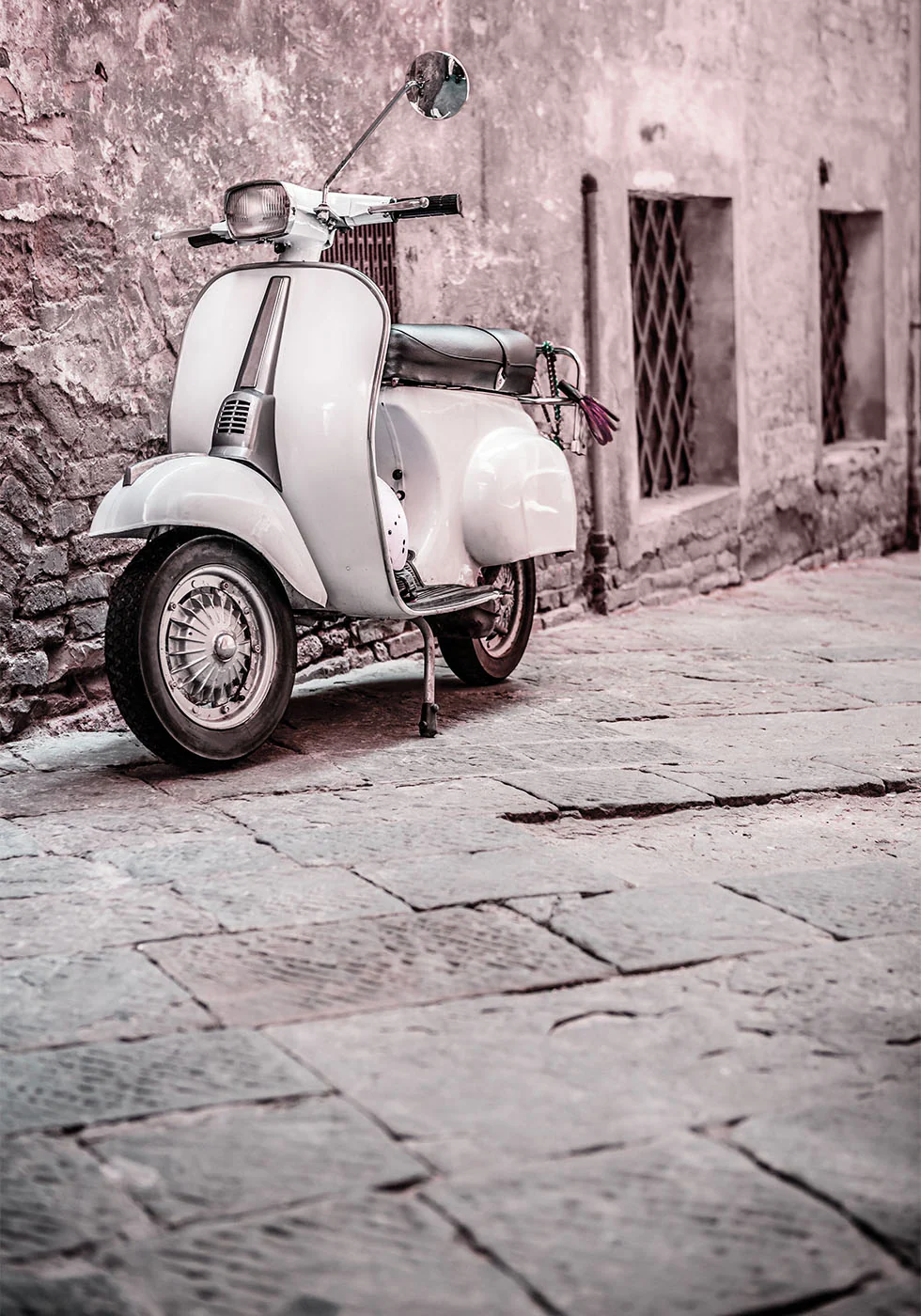 Vintage Scooter in Cobblestone Alley Poster - Posterbox.dk
